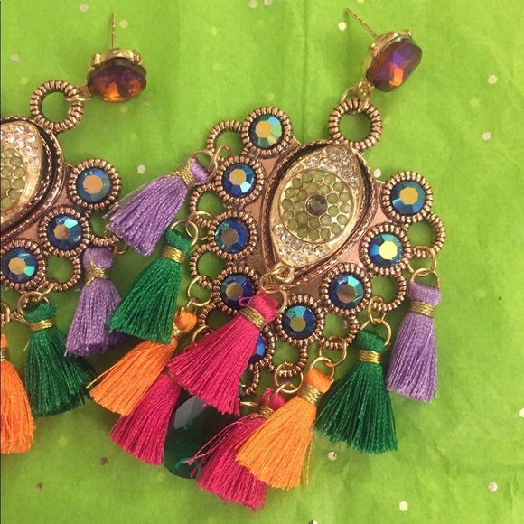 Pakistani Indian Mayun sangeet tassel earrings - Picture 4 of 5
